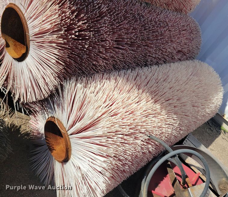 image for item JO9507 Approximately 35 brooms