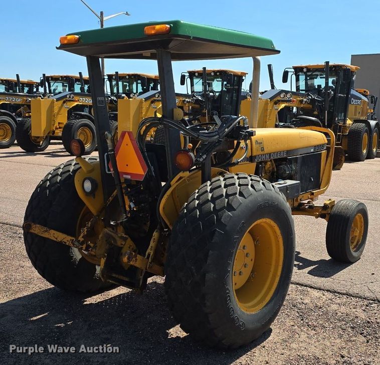 image for item JO9508 1988 John Deere 2355 tractor