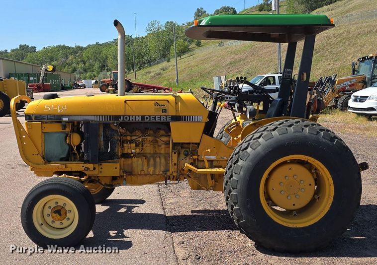 image for item JO9508 1988 John Deere 2355 tractor
