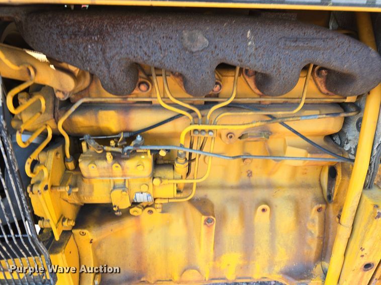image for item JO9508 1988 John Deere 2355 tractor