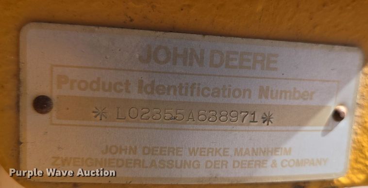 image for item JO9508 1988 John Deere 2355 tractor