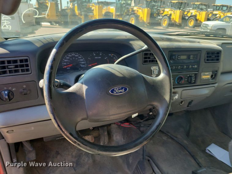 image for item KA9859 2004 Ford F550 Crew Cab utility / service truck