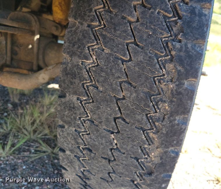 image for item KA9859 2004 Ford F550 Crew Cab utility / service truck