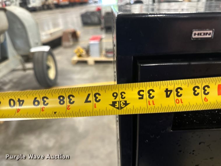 image for item LR9439 Shelves