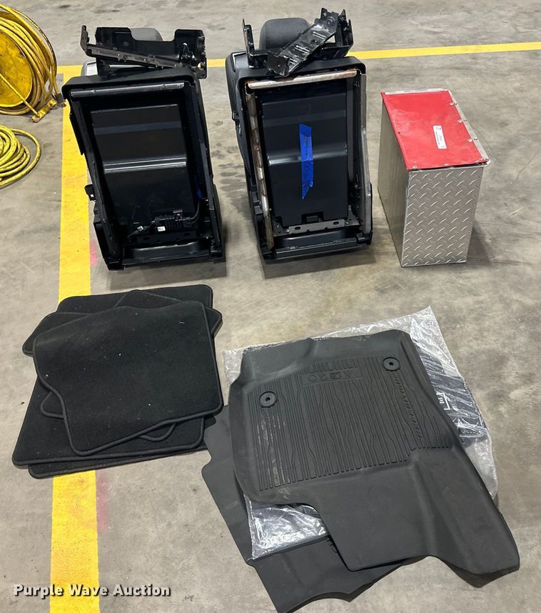 image for item LR9440 Automotive parts 