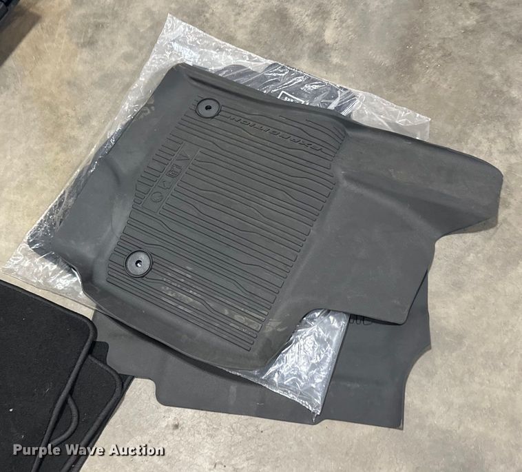 image for item LR9440 Automotive parts 