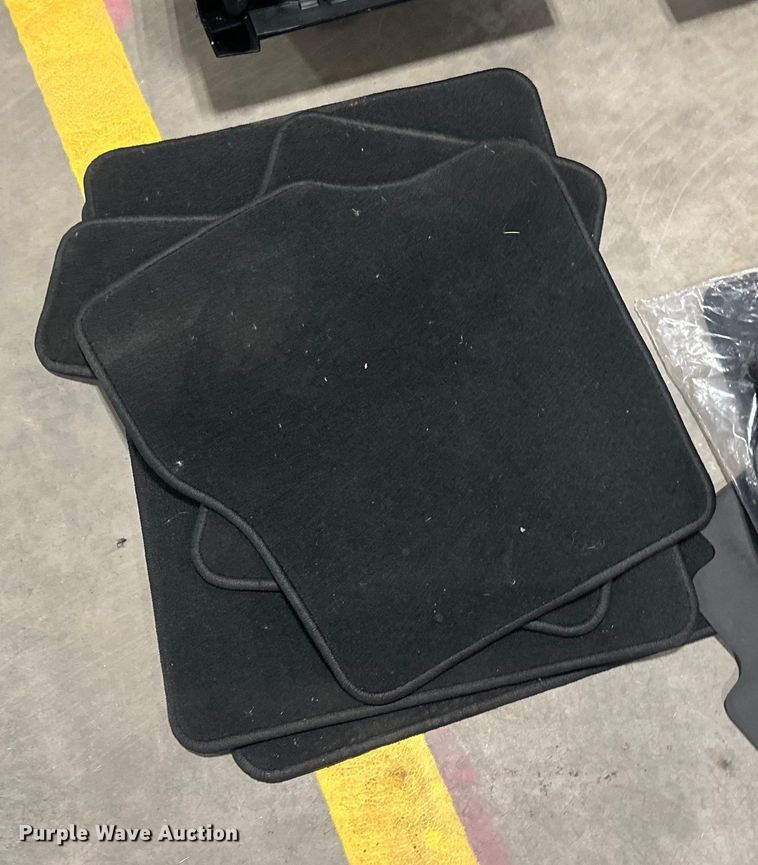 image for item LR9440 Automotive parts 