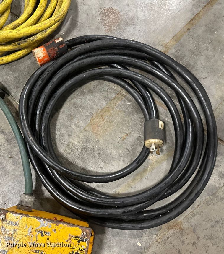 image for item LR9441 Cords