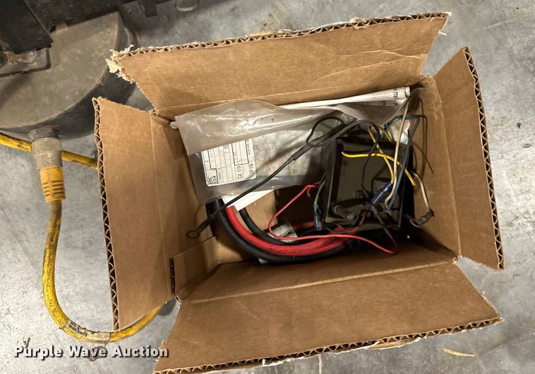 image for item LR9442 AER manhole magnet