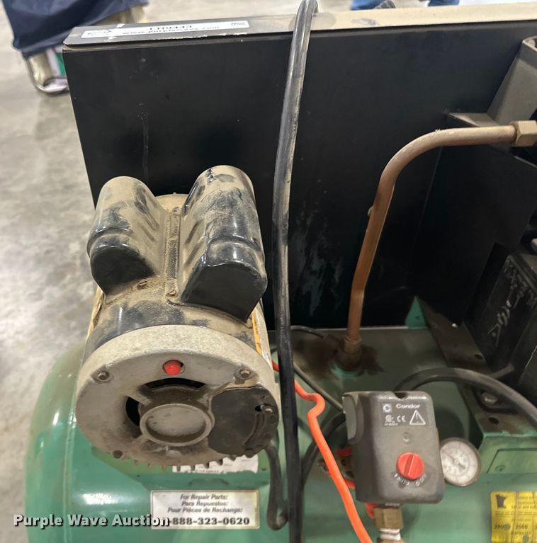 image for item LR9443 Speed Aire  air compressor