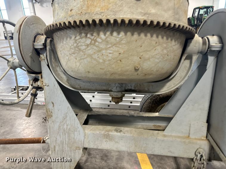 image for item LR9445 Morspeed 333 concrete mixer