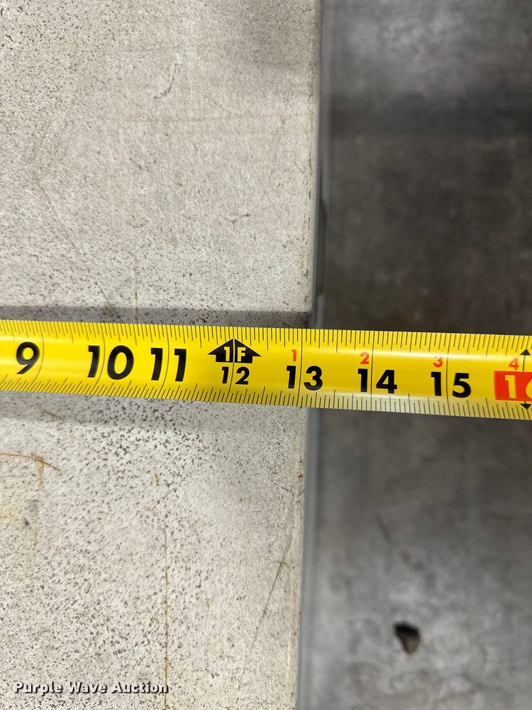 image for item LR9447 Toolboxes 