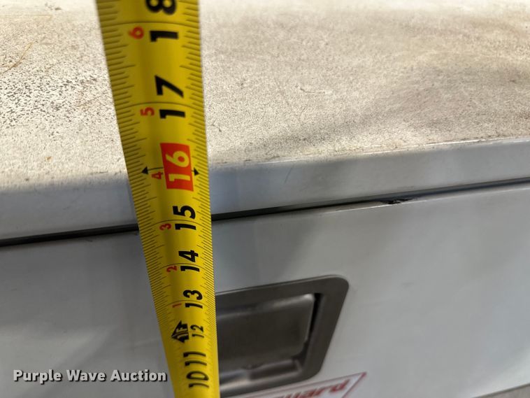 image for item LR9447 Toolboxes 