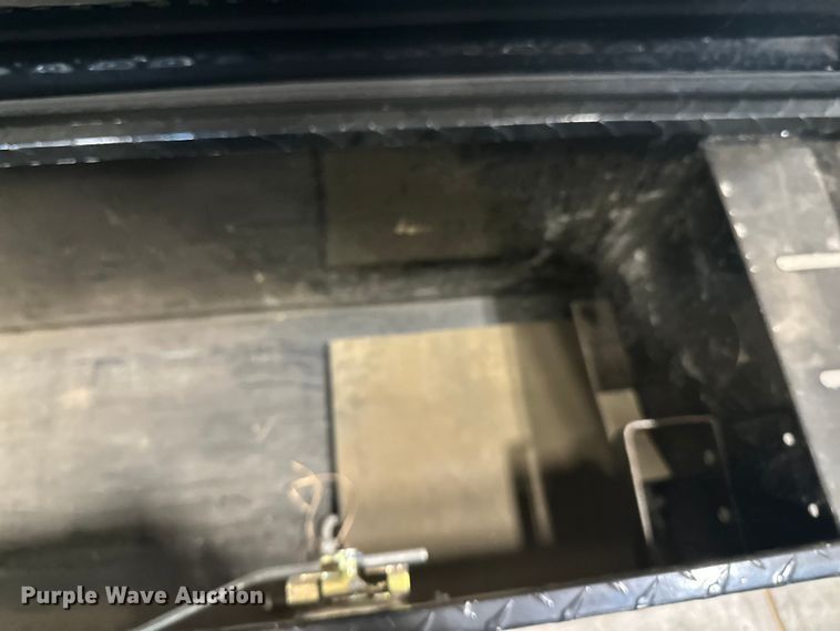 image for item LR9447 Toolboxes 