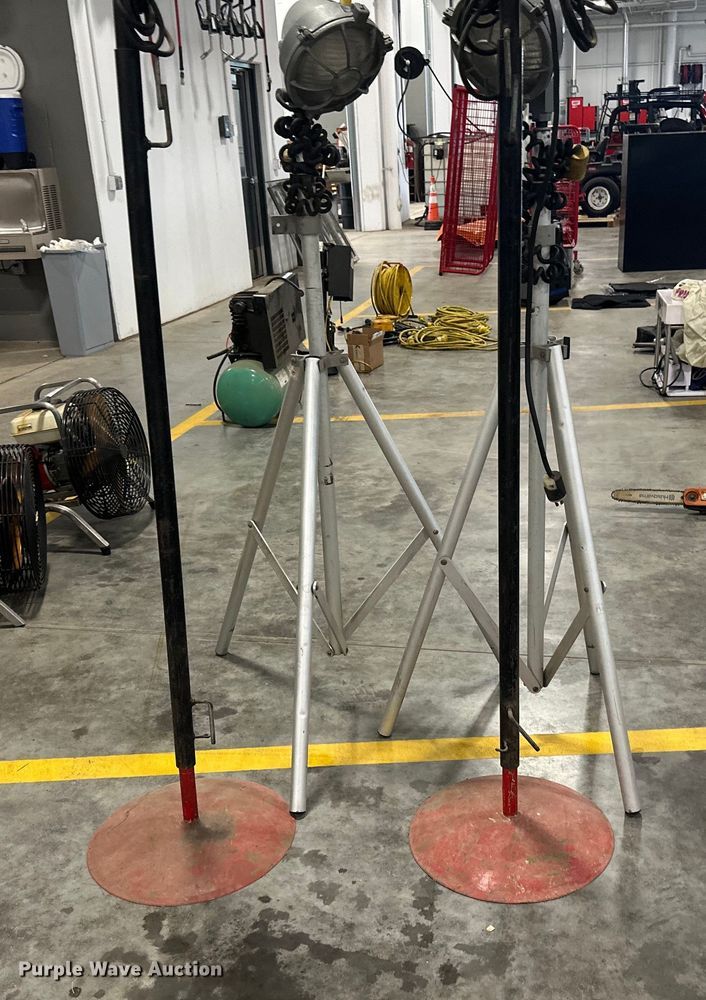 image for item LR9451 (4) lights 