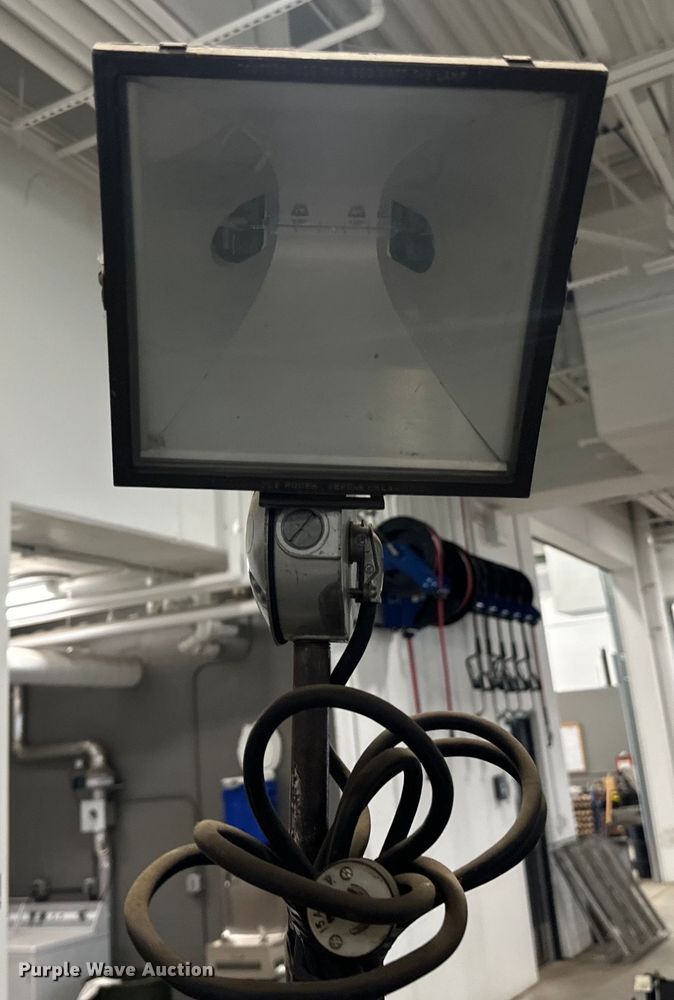 image for item LR9451 (4) lights 