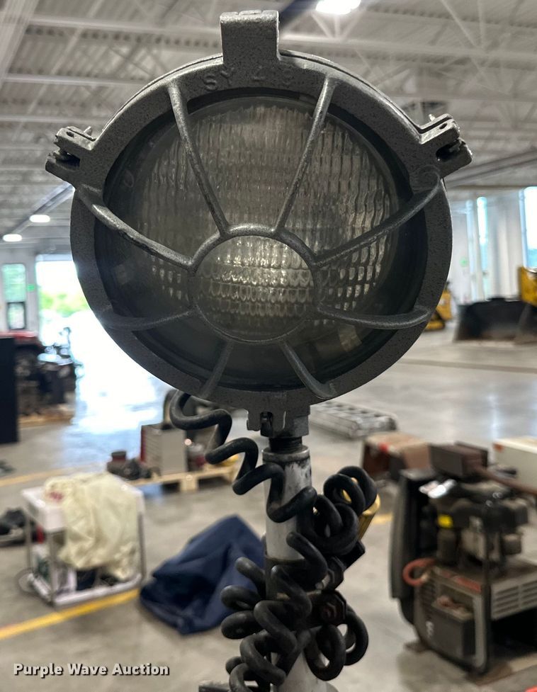 image for item LR9451 (4) lights 