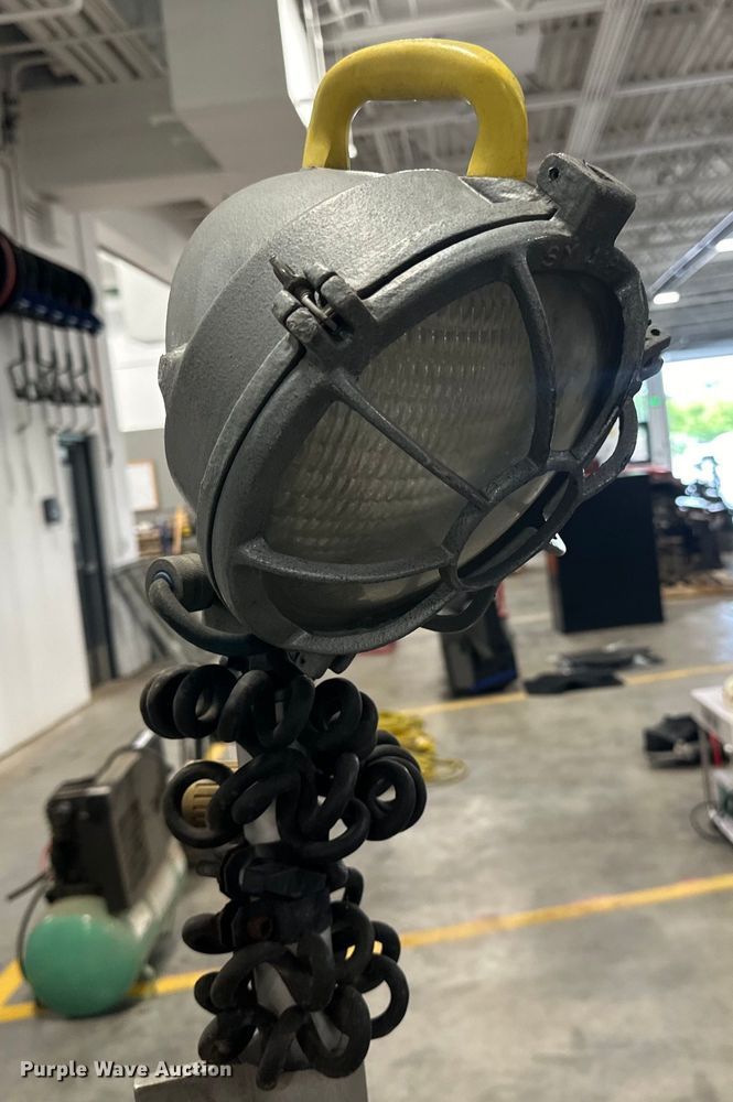 image for item LR9451 (4) lights 