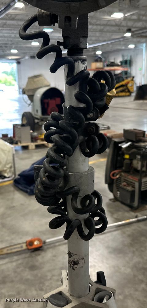 image for item LR9451 (4) lights 