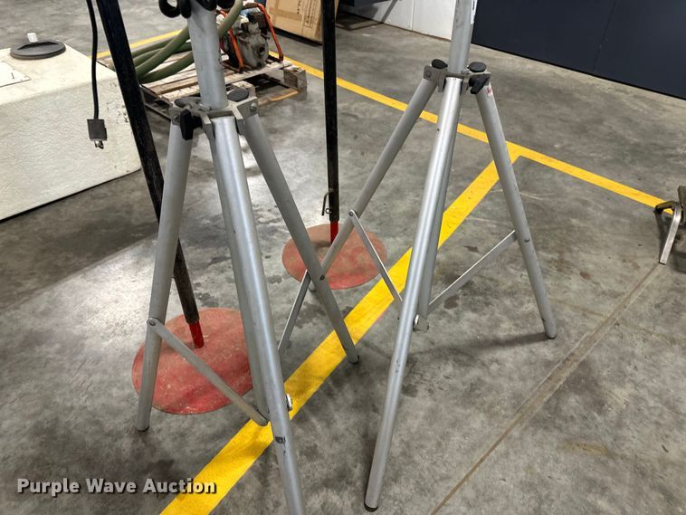 image for item LR9451 (4) lights 