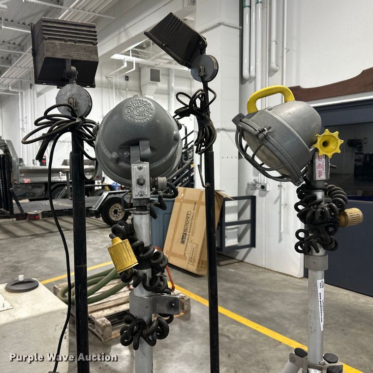 image for item LR9451 (4) lights 