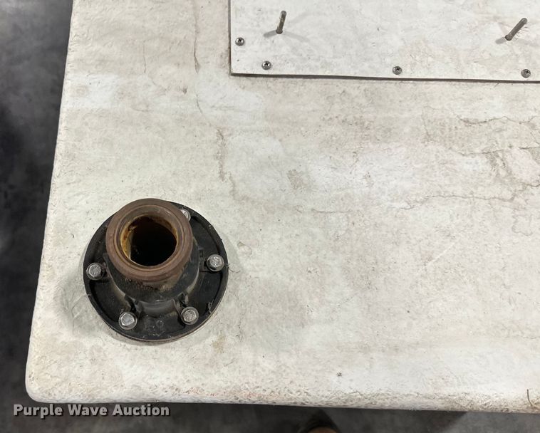 image for item LR9452 Fiberglass tank 