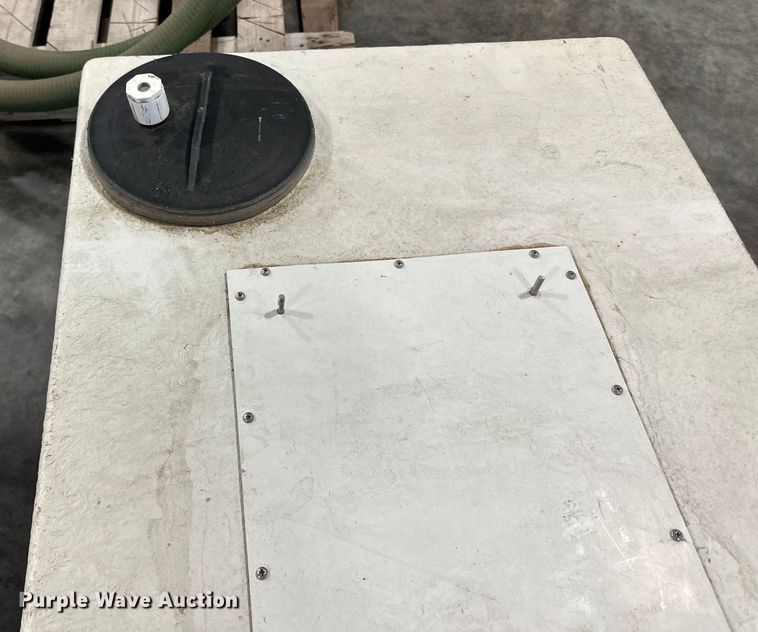 image for item LR9452 Fiberglass tank 