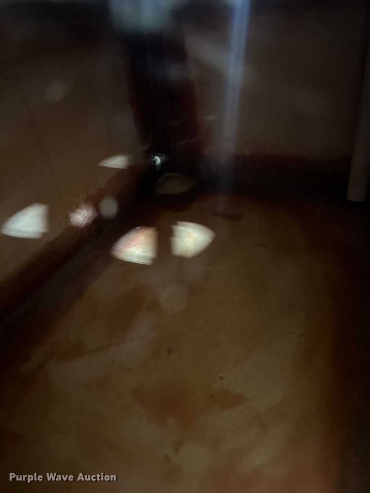 image for item LR9452 Fiberglass tank 