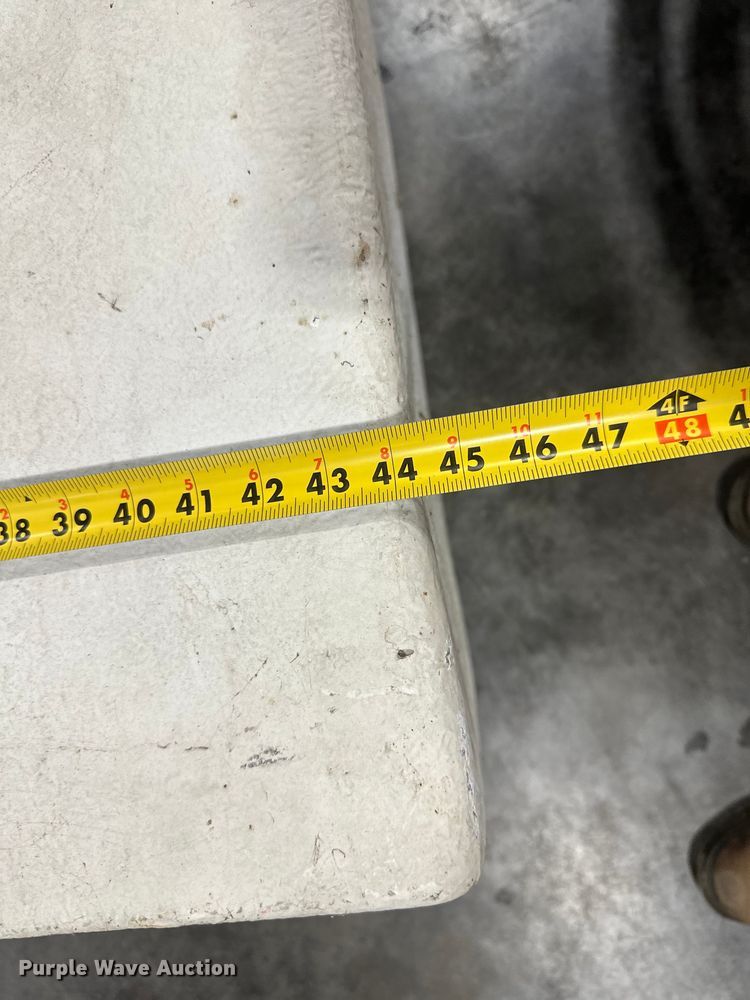 image for item LR9452 Fiberglass tank 