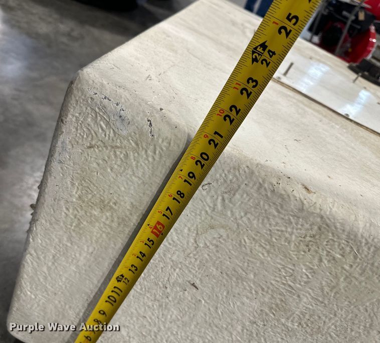 image for item LR9452 Fiberglass tank 