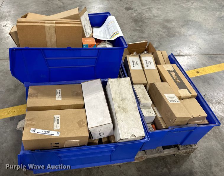 image for item LR9453 Parts