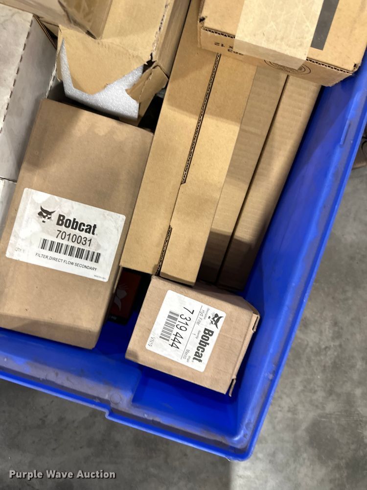 image for item LR9453 Parts