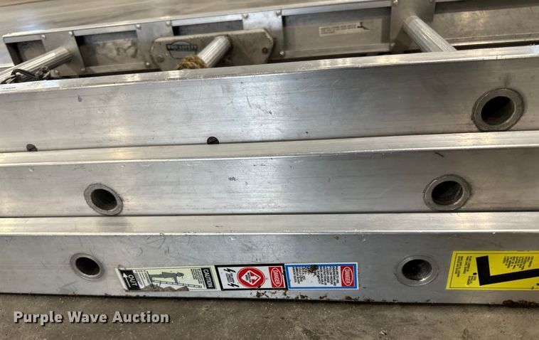 image for item LR9455 Extension ladder 