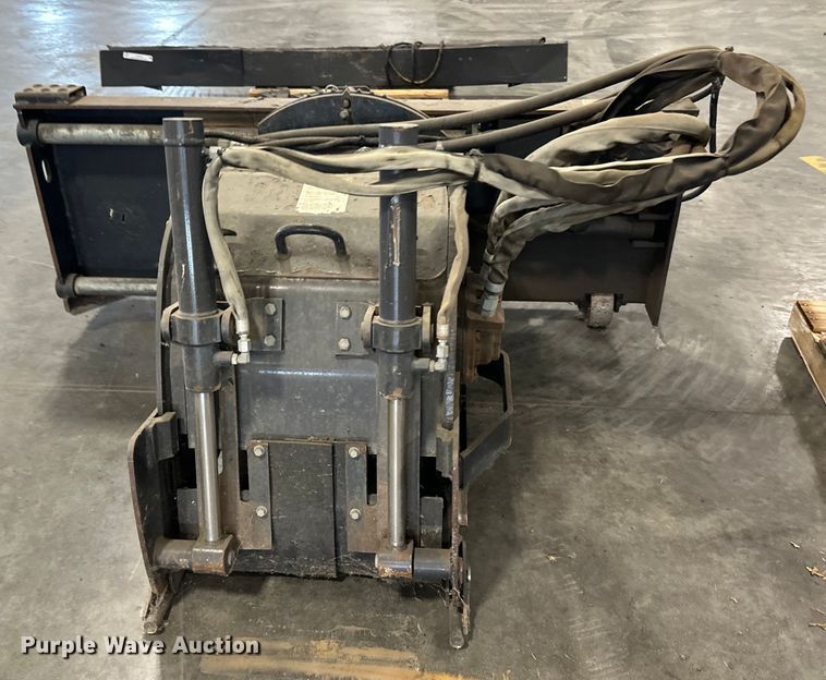 image for item LR9457 Bobcat  skid steer cold planer