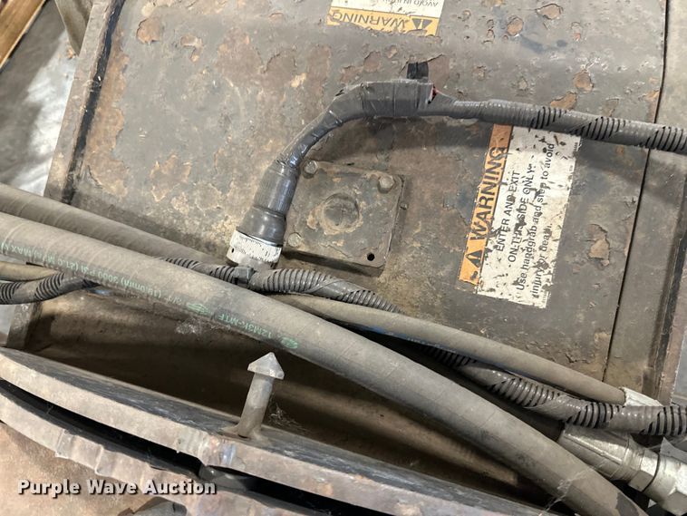 image for item LR9457 Bobcat  skid steer cold planer