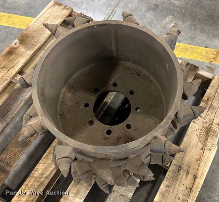 image for item LR9457 Bobcat  skid steer cold planer