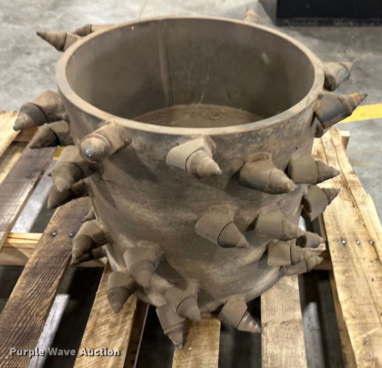 image for item LR9457 Bobcat  skid steer cold planer