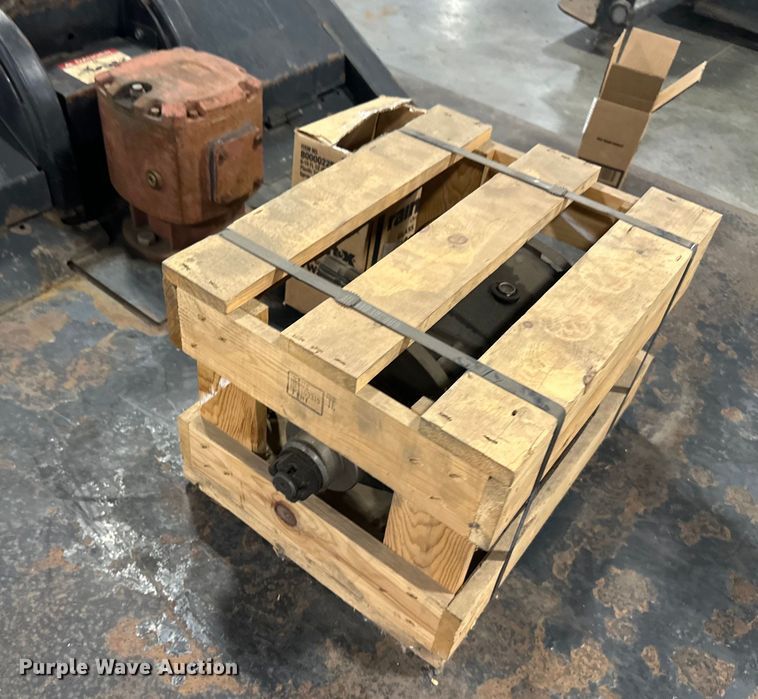 image for item LR9459 2008 Bobcat  72HF skid steer rotary mower