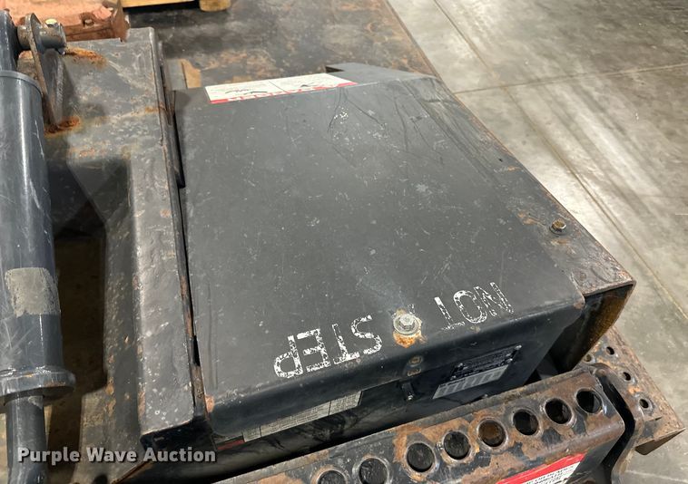 image for item LR9459 2008 Bobcat  72HF skid steer rotary mower