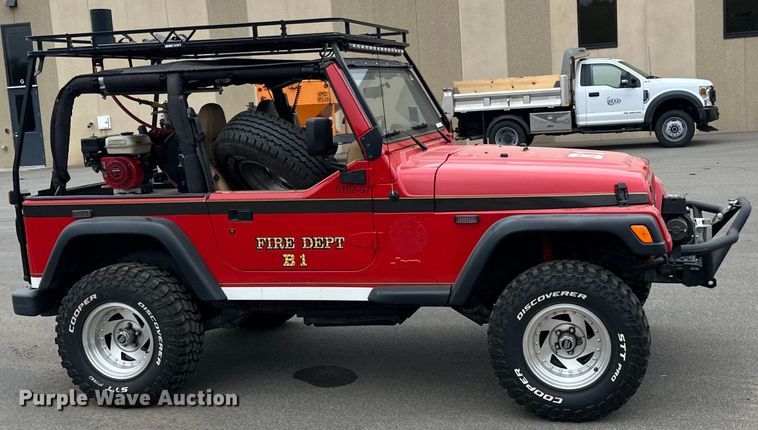 image for item LR9463 1997 Jeep  Wrangler  SUV