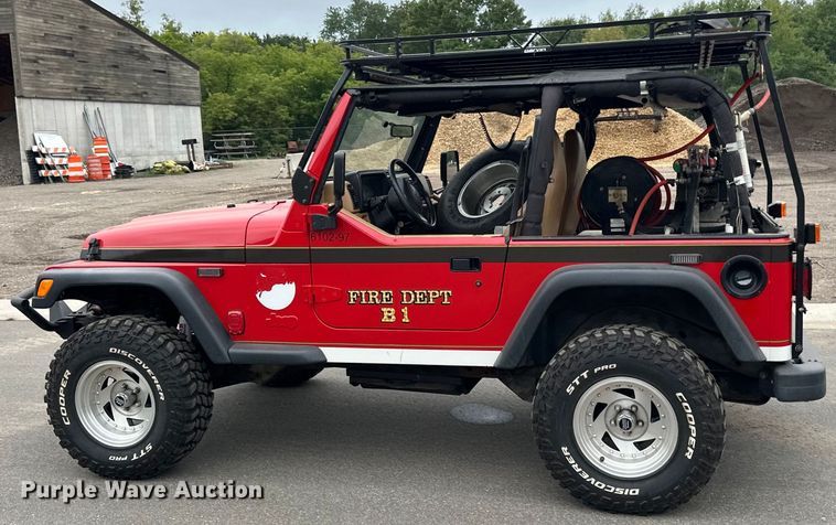 image for item LR9463 1997 Jeep  Wrangler  SUV