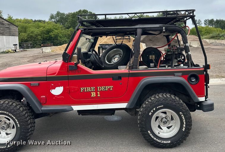 image for item LR9463 1997 Jeep  Wrangler  SUV