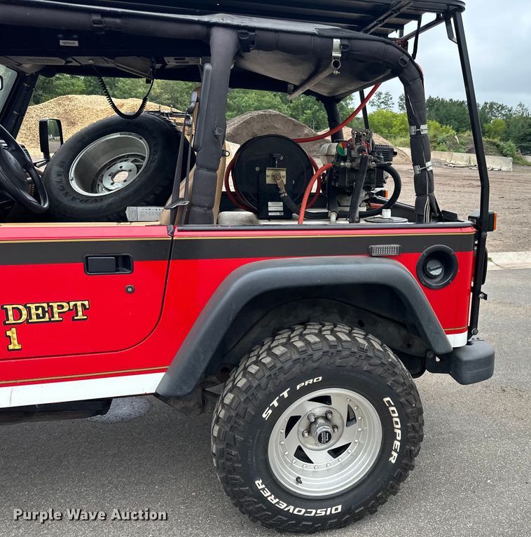 image for item LR9463 1997 Jeep  Wrangler  SUV