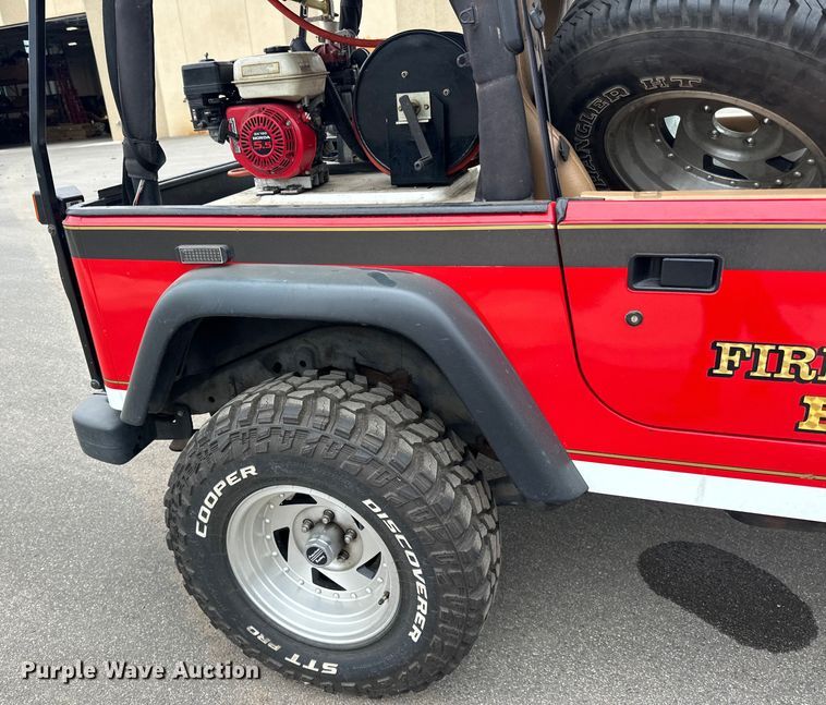 image for item LR9463 1997 Jeep  Wrangler  SUV