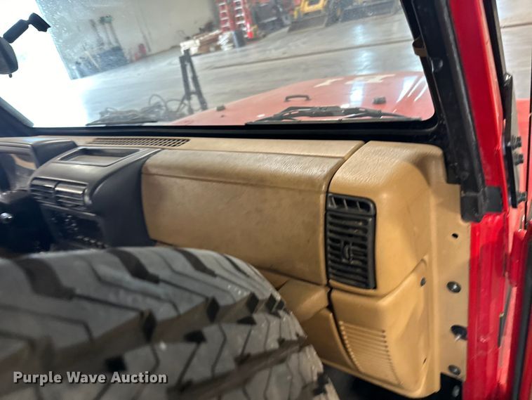 image for item LR9463 1997 Jeep  Wrangler  SUV