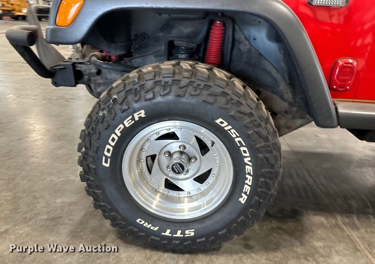 image for item LR9463 1997 Jeep  Wrangler  SUV