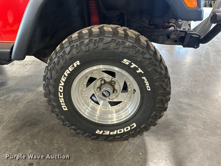 image for item LR9463 1997 Jeep  Wrangler  SUV