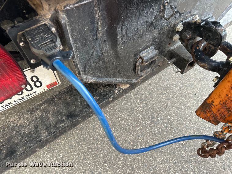 image for item LR9464 2005 Stepp SPH3.0 pot hole patcher