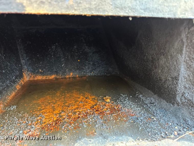 image for item LR9464 2005 Stepp SPH3.0 pot hole patcher