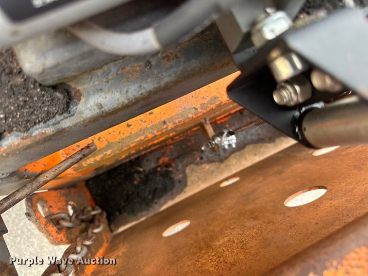 image for item LR9464 2005 Stepp SPH3.0 pot hole patcher